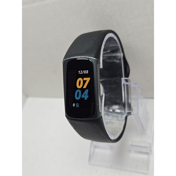 Fitbit Charge 5 Fitness Tracker GPS SpO2 Sleep Monitor Activity W/ Charger Watch - Picture 2 of 13